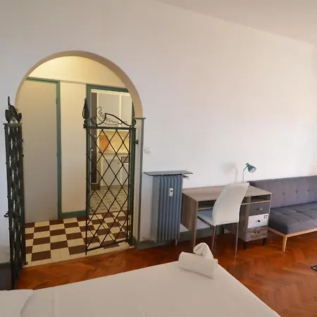 Apartment Studio Cosy 4 Personnes Dans Le Centre-ville De *